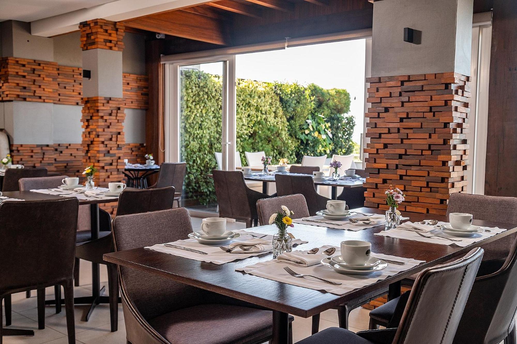 Villa D'Ozio Hotel E Cucina Itajaí Exteriör bild